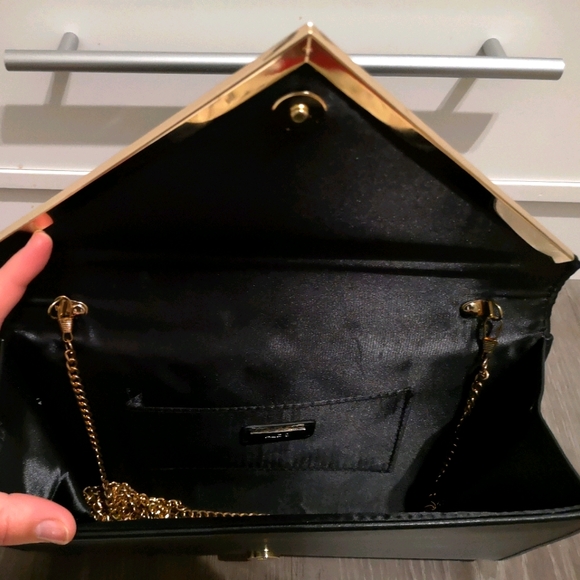 Black double texture clutch - Picture 2 of 2